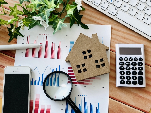 自分の家は今いくら？「無料査定」と「鑑定評価」の違いを知っておこう