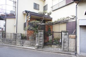 高根公団　ガレージ付戸建住宅