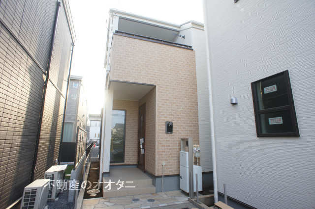 船橋市上山町２丁目　新築一戸建て　リーブルガーデン　２号棟