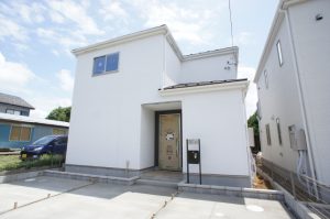 鎌ケ谷市東初富１丁目の新築一戸建住宅、GRAFARE（グラファーレ）２号棟外観